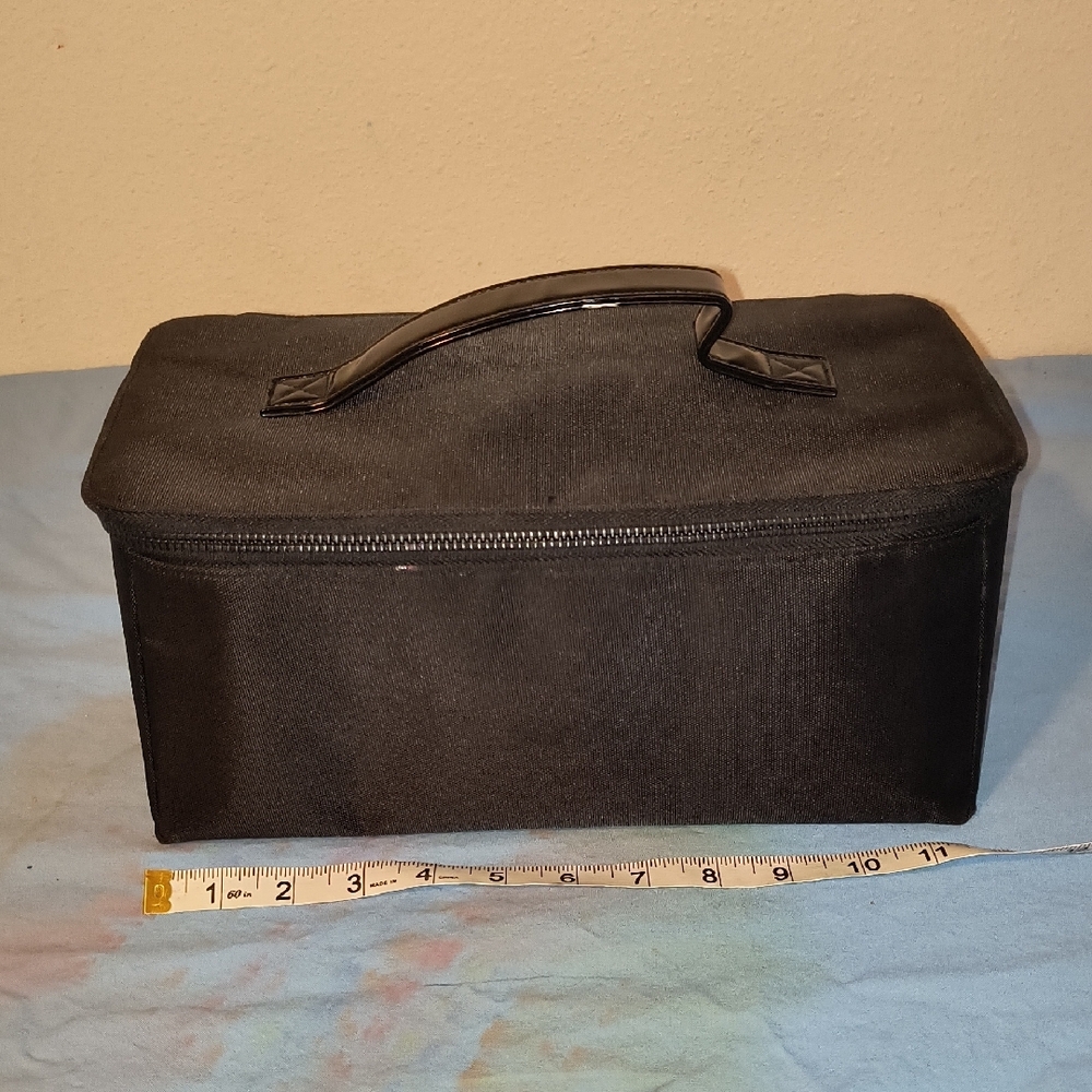 MAC Cosmetics New Black Travel Makeup Bag